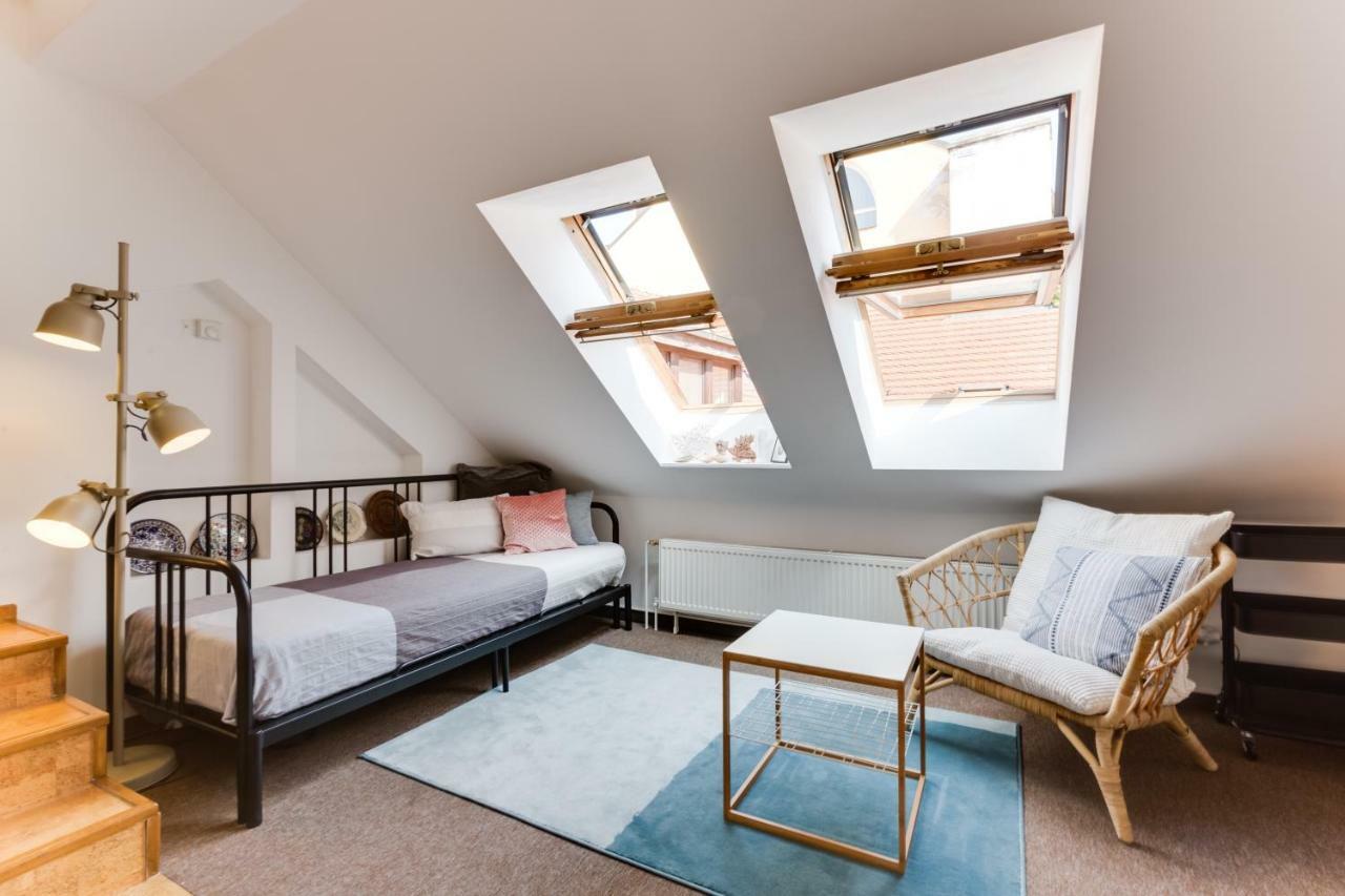 Apartment Charles Bridge Loft Prag